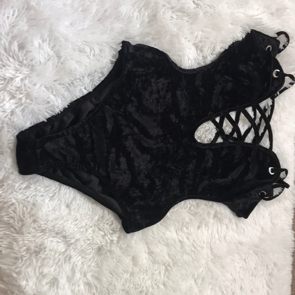 Velvet Body suit - Picture 2 of 8